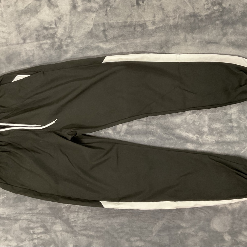 Brand unknown Track Pants Size Small Black & White Check Photos for Measure